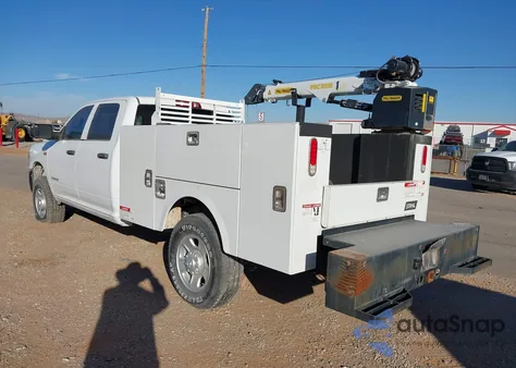 2022 Ram 2500 Tradesman 4X4 8' Box from USA, damaged, VIN 3C6UR5HJXNG354426